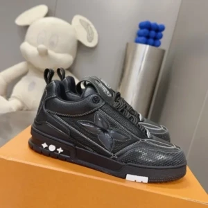 Louis-Vuitton-Shoes-for-Mens-Louis-Vuitton-Sneakers-9999927520_800x800
