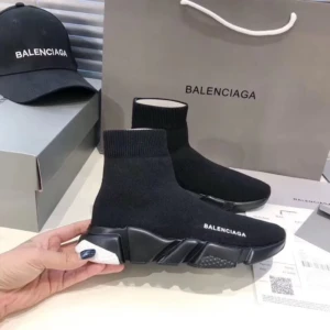 Balenciaga-shoes-for-Balenciaga-Unisex-Shoes-99896165_800x800