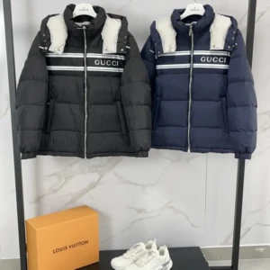 Gucci-Black-Puffer-Jacket-With-White-Stripes-Unisex-Style-B54502_01_800x800